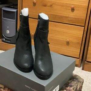Vince camuto ladies size 9 black boots.